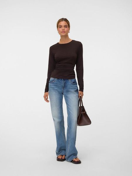 Vero Moda Koszulka w kolorze brązowym rozmiar: M. Brązowe bluzki Vero Moda, m, bez wzorów, bez kołnierzyka, bez ramiączek. Za 90.95 zł.
