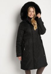 Czarna Klasyczna Kurtka Parka z Kapturem z Futerkiem Essoria. Czarne kurtki Born2be, plus size, bez wzorów, z jeansu, z kapturem. Za 229.99 zł.
