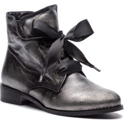 Botki SAGAN - 3105 Ciemne Srebro/Lico Przecierane. Szare botki Sagan, bez wzorów, ze skóry, bez obcasa, na obcasie, bez zapięcia. W wyprzedaży za 249.00 zł.