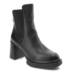 Czarne Botki Lemar Ocieplane Skórzane Buty Na Obcasie. Czarne botki Lemar, na jesień, bez wzorów, z gumy, bez obcasa, na obcasie, bez zapięcia. Za 339.00 zł.