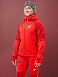 4F Kurtka softshell membrana 20000 damska - czerwona S. Czerwone kurtki narciarskie 4f, m, bez wzorów, z materiału, bez kaptura, do biegania. W wyprzedaży za 399.99 zł.