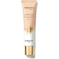 Guerlain - Terracotta Joli Teint - Ochronny, Koloryzujący Krem Nawilżający - Terracotta Fdt Jolie Teint 05 Pearl - Dla Kobiet. Kremy tonujące Guerlain. Za 245.00 zł.