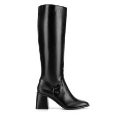 Kozaki MEXX. Czarne kozaki Mexx, bez obcasa, na słupku, bez zapięcia. Za 449.99 zł.