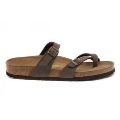 Klapki unisex Birkenstock 071061. Brązowe klapki Birkenstock, bez wzorów, z materiału, bez obcasa. Za 688.00 zł.