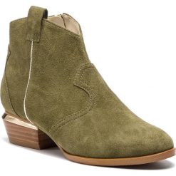Botki LIU JO - Nives 01 S19135 PX002 Army Green S1302. Zielone botki Liu Jo, bez wzorów, ze skóry ekologicznej, bez obcasa, bez zapięcia. W wyprzedaży za 439.00 zł.