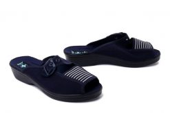 ADANEX 109/2 BIO 34 GR/CZ granatowy, kapcie, klapki damskie. Niebieskie obuwie domowe Adanex, bez wzorów, z gumy, bez zapięcia. Za 77.99 zł.
