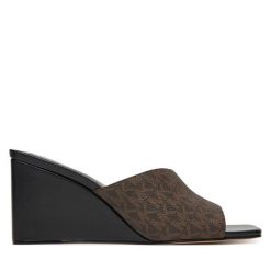 Klapki MICHAEL Michael Kors. Brązowe klapki MICHAEL Michael Kors, bez wzorów, bez obcasa. Za 569.99 zł.