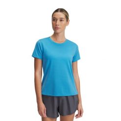 Koszulka do biegania damska Under Armour Launch. Niebieskie bluzki Under Armour, s, bez wzorów, sportowe, bez kołnierzyka, bez ramiączek. Za 89.99 zł.