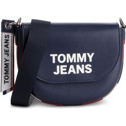 Torebka TOMMY JEANS - Tjw Fun Leather Crossover AW0AW06534 496. Niebieskie listonoszki Tommy Jeans, bez wzorów, z jeansu, bez dodatków. W wyprzedaży za 449.00 zł.