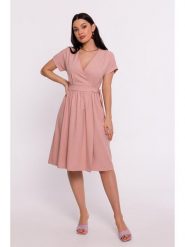 Be Wear Sukienka w kolorze jasnoróżowym rozmiar: XL. Różowe sukienki Be Wear, xl, bez wzorów, bez kołnierzyka, bez ramiączek, midi. Za 215.71 zł.