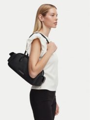 KARL LAGERFELD Torebka B3W30119 Czarny. Czarne torebki klasyczne KARL LAGERFELD, bez wzorów, ze skóry, bez dodatków. Za 807.99 zł.