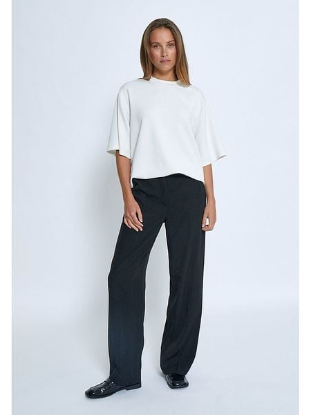 Peppercorn Koszulka "Dicette" w kolorze białym rozmiar: 42. Białe bluzki Peppercorn, bez wzorów, bez kołnierzyka, bez ramiączek. Za 159.95 zł.