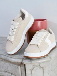 Bellucci Sneakersy w kolorze beżowo-białym rozmiar: 37. Białe trampki Bellucci, bez wzorów, bez zapięcia. Za 92.42 zł.