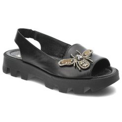 Czarne Sandały Karino Stylowe Obuwie Damskie. Czarne sandały Karino, z aplikacjami, ze skóry, eleganckie, bez obcasa, bez zapięcia. Za 349.00 zł.