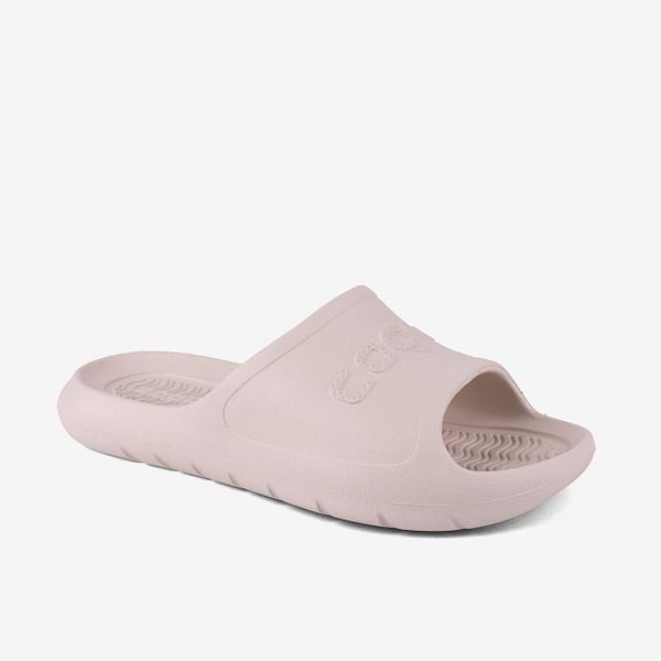 Klapki damskie Coqui Viki. Brązowe klapki Coqui, bez wzorów, z materiału, bez obcasa, na płaskiej podeszwie. Za 125.99 zł.