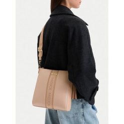 Torebka MEXX. Brązowe listonoszki Mexx, bez wzorów, bez dodatków. Za 219.99 zł.