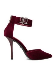 Juicy Couture Szpilki EO-S4S96733-01B Bordowy. Czerwone szpilki Juicy Couture, bez wzorów, z materiału, bez obcasa, na szpilce, bez zapięcia. Za 249.99 zł.