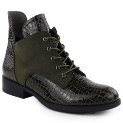 Botki damskie lakierowane kroko zielone Vinceza 26-16477. Zielone botki VINCEZA, bez wzorów, z lakierowanej skóry, bez obcasa, bez zapięcia. Za 169.99 zł.