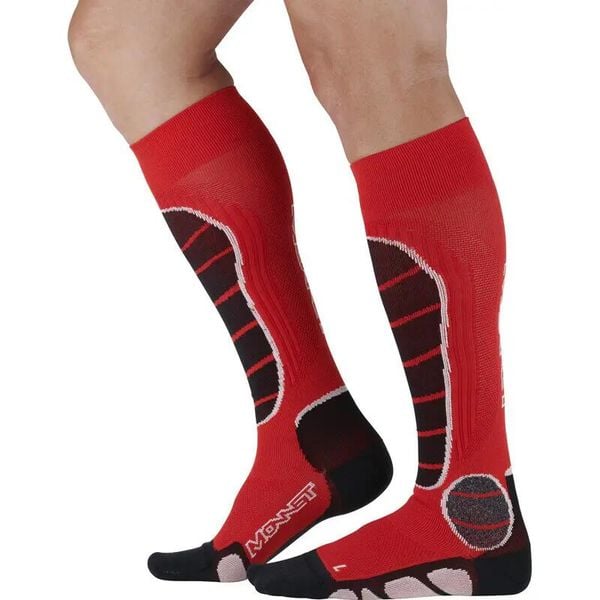 Skarpetki Monnet Freeride. Czerwone skarpety MONNET, bez wzorów. Za 251.50 zł.