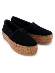 TOMS Skórzane espadryle w kolorze czarnym rozmiar: 36. Czarne espadryle Toms, bez wzorów, bez obcasa, bez zapięcia. Za 154.95 zł.