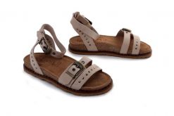 YOKONO BOLUS-260 NOB SAND, sandały damskie. Brązowe sandały Yokono, bez wzorów, ze skóry, bez obcasa, na płaskiej podeszwie, bez zapięcia. Za 339.90 zł.