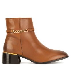 Botki Sergio Bardi. Brązowe botki Sergio Bardi, bez wzorów, bez obcasa, na słupku, bez zapięcia. Za 369.99 zł.