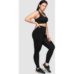 Legginsy treningowe z wysokim stanem 4FPro SPDF414 - czarny. Czarne legginsy 4f, bez wzorów, z dzianiny, z podwyższonym stanem, na jogę i pilates. W wyprzedaży za 129.99 zł.
