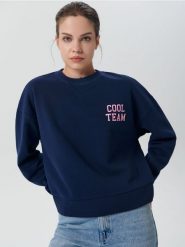 Bluza z nadrukiem - granatowy. Niebieskie bluzy Sinsay, l, bez wzorów, z bawełny, bez kaptura. W wyprzedaży za 24.99 zł.