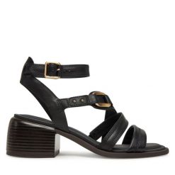 Sandały Clarks. Czarne sandały Clarks, bez wzorów, bez obcasa, na słupku, bez zapięcia. Za 419.99 zł.