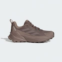 Damskie buty trekkingowe adidas Terrex Trailmaker 2.0 Gore-Tex. Brązowe trekkingi Adidas, z gore-texu, wspinaczkowe. Za 529.00 zł.