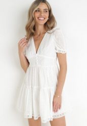 Biała Sukienka z Haftowanej Tkaniny i Falbanami Angelyna. Białe sukienki Born2be, na co dzień, l, z aplikacjami, z tkaniny, eleganckie, bez kołnierzyka, bez ramiączek, mini. Za 139.99 zł.