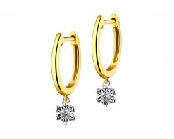 Kolczyki z żółtego i białego złota z brylantami - 0,05 ct - próba 375. Białe kolczyki Apart, z brylantem, złote. Za 1,759.00 zł.