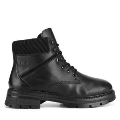 Botki Rieker. Czarne botki Rieker, bez wzorów, bez obcasa, na płaskiej podeszwie, bez zapięcia. Za 293.99 zł.