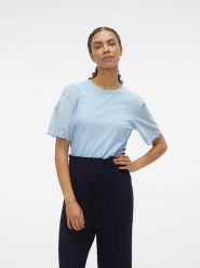 Vero Moda Koszulka w kolorze błękitnym rozmiar: S. Niebieskie bluzki Vero Moda, s, bez wzorów, z bawełny, bez kołnierzyka, bez ramiączek. Za 38.84 zł.