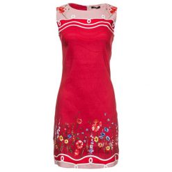 Desigual damska sukienka Vest Patrice 36 czerwony. Czerwone sukienki Desigual, bez wzorów, bez kołnierzyka, bez ramiączek. W wyprzedaży za 278.00 zł.