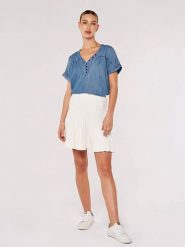 Apricot Bluzka w kolorze niebieskim rozmiar: XL. Niebieskie bluzki Apricot, xl, bez wzorów, z lyocellu, bez kołnierzyka, bez ramiączek. Za 69.99 zł.