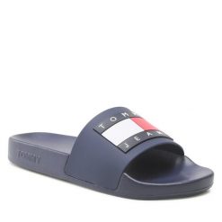 Klapki Tommy Jeans. Niebieskie klapki Tommy Jeans, bez wzorów, z jeansu, bez obcasa. Za 219.99 zł.