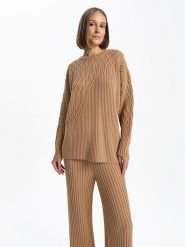 BGN Sweter w kolorze karmelowym rozmiar: 38. Brązowe swetry BGN, bez wzorów, ze splotem, bez ramiączek. Za 109.78 zł.