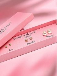 Created with Love 3-częściowy zestaw kolczyków-wkrętek "Angelic" z cyrkoniami rozmiar: onesize. Białe kolczyki Created with Love, z cyrkonią, z mosiądzu. Za 56.99 zł.