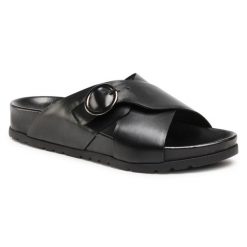 Klapki Lasocki. Czarne klapki Lasocki, bez wzorów, bez obcasa. Za 71.99 zł.