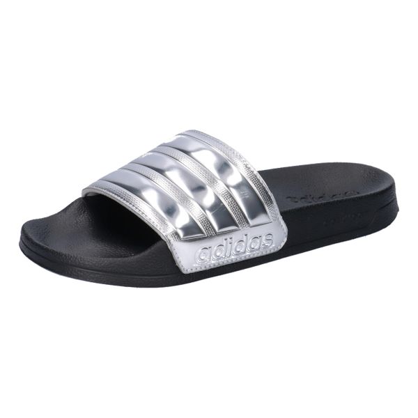 Klapki basenowe adidas Shower Slides. Czarne klapki Adidas, bez wzorów, z materiału, bez obcasa. Za 143.90 zł.