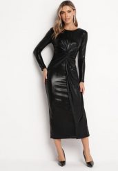 Czarna Połyskująca Sukienka Maxi z Ozdobnym Węzłem Fabriana. Czarne sukienki Born2be, bez wzorów, z tkaniny, eleganckie, bez kołnierzyka, bez ramiączek, maxi, dopasowane. Za 89.99 zł.