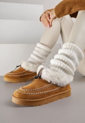 Brązowe Śniegowce na Platformie Ozdobione Haftem i Futerkiem Linedis. Brązowe trapery i śniegowce Renee, z futra. Za 99.99 zł.