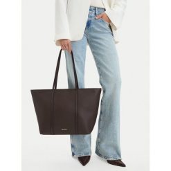Torebka GINO ROSSI. Brązowe shopper Gino Rossi, bez wzorów, bez dodatków. Za 199.99 zł.