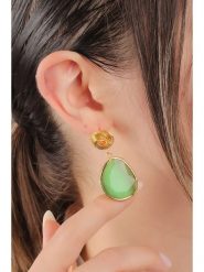 Pierres delicates Pozłacane kolczyki-wkrętki z tygrysim okiem rozmiar: onesize. Żółte kolczyki Pierres delicates, pozłacane. Za 84.21 zł.