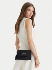 Guess Torebka J6RZ15 WGT10 Czarny. Czarne torebki klasyczne Guess, z aplikacjami, ze skóry, bez dodatków. Za 234.99 zł.