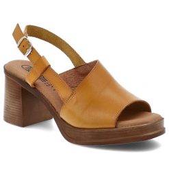 Pomarańczowe Sandały Hee Modne Obuwie Damskie. Brązowe sandały Hee, bez wzorów, ze skóry, boho, z otwartym noskiem, bez obcasa, na obcasie, bez zapięcia. Za 259.00 zł.