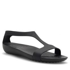 Sandały Crocs. Czarne sandały Crocs, bez wzorów, bez obcasa, na płaskiej podeszwie, bez zapięcia. Za 149.99 zł.