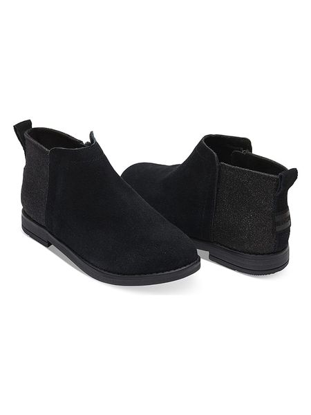 TOMS Skórzane botki w kolorze czarnym rozmiar: 37. Czarne botki Toms, bez wzorów, bez obcasa, bez zapięcia. Za 213.95 zł.
