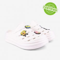 Klapki damskie Coqui. Białe klapki Coqui, bez wzorów, bez obcasa. Za 129.99 zł.